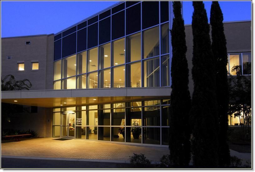 Class A Office/Medical : 2 Southern Point Pkwy, Hattiesburg, MS 39401